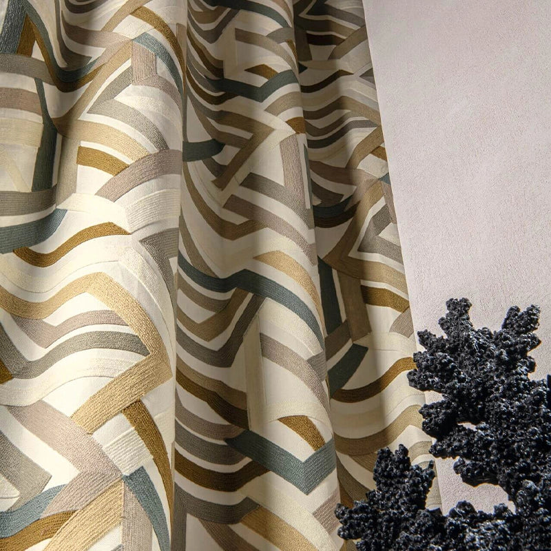 Edge of Heaven – eleganter Designvorhang nach Maß aus Baumwolle mit geometrischem Muster Stickerei