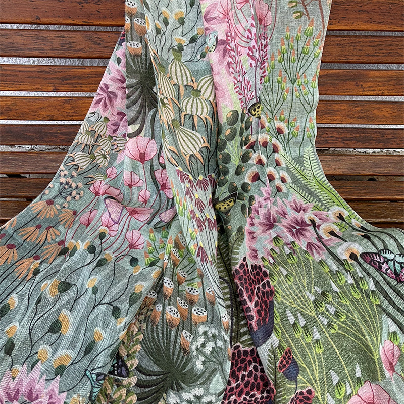 Hello Beauty – floraler moderner Leinenvorhang nach Maß mit großflächigem Blütendesign